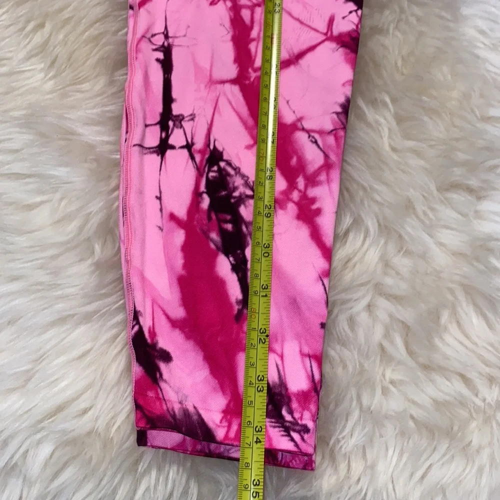 🆕PINK Victoria’s Secret Pink Spiral Tie Dye Set, M, S